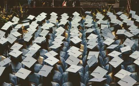 ���ڱ�ҵ����˵˵��¼��ͨ��90�䣩