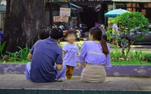 �ҳ�ίԱ��У��������