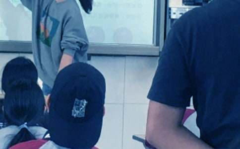 ���꼶Ӣ����й����ܽ�(����7ƪ)