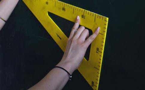 �׶����������ĵ���ᣨͨ��12ƪ��