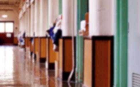 ѧУ�쵼����ˮ������