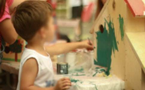 �й��׶�԰�ĵ����