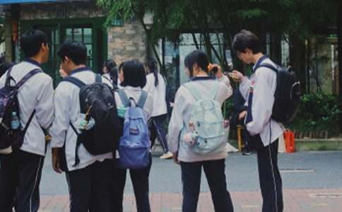 ����ѡ����ѧ���ܼ�ģ�����4ƪ