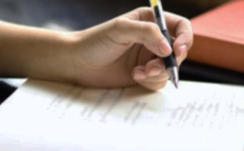 �����600��ʵ�á�10ƪ��