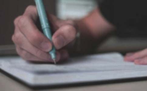 ��ѡ��Ȥ�Ķ�������400��3ƪ